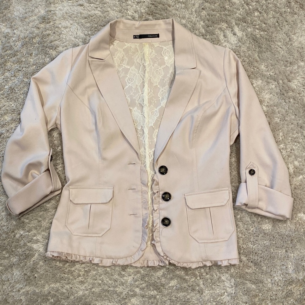 Maurice’s cream color blazer